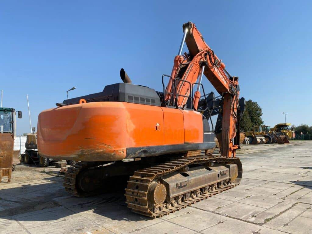 Hitachi ZX350LC-6 - Escavadora de rastos: foto 2 Hitachi ZX350LC-6 - Escavadora de rastos: foto 2
