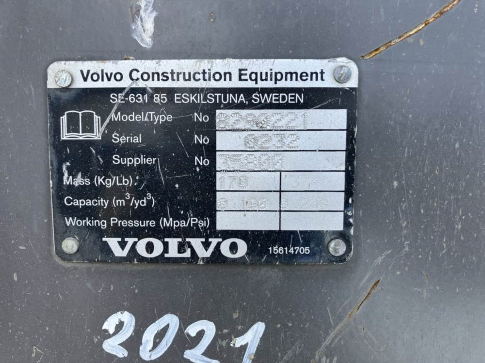 Volvo Böschungslöffel starr - Retroescavadeira: foto 4 Volvo Böschungslöffel starr - Retroescavadeira: foto 4