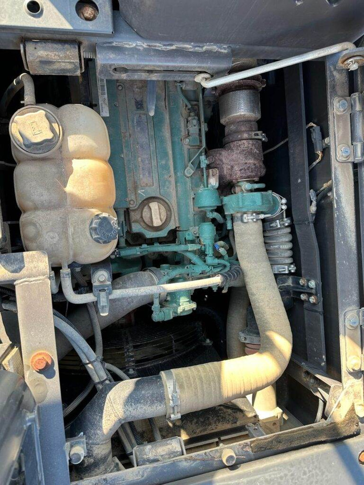 Escavadora de rastos Volvo ECR145EL: foto 10