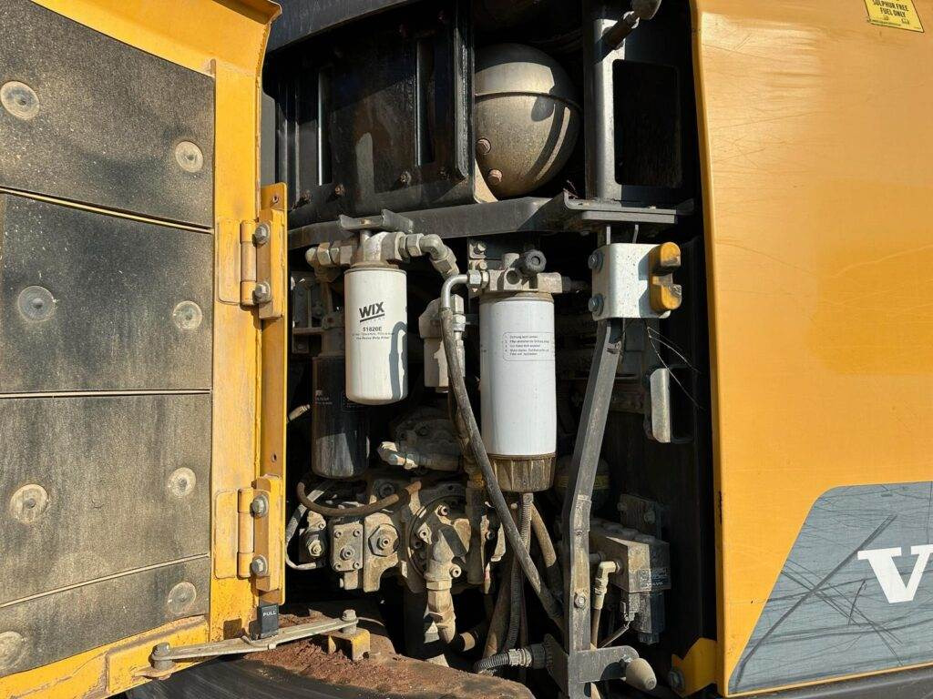 Escavadora de rastos Volvo ECR145EL: foto 8