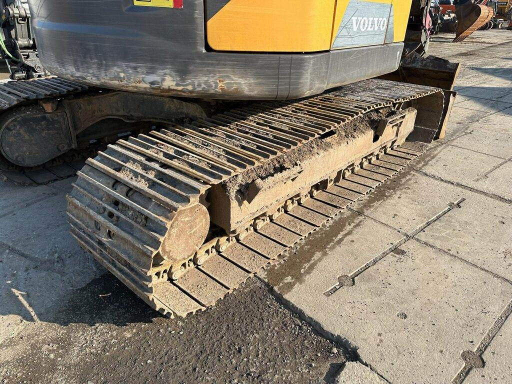 Escavadora de rastos Volvo ECR145EL: foto 15