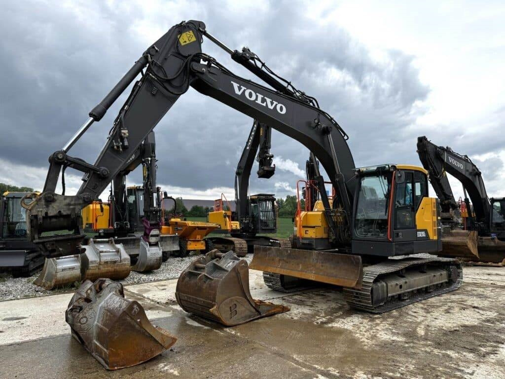 Volvo ECR235EL - Escavadora de rastos: foto 4 Volvo ECR235EL - Escavadora de rastos: foto 4