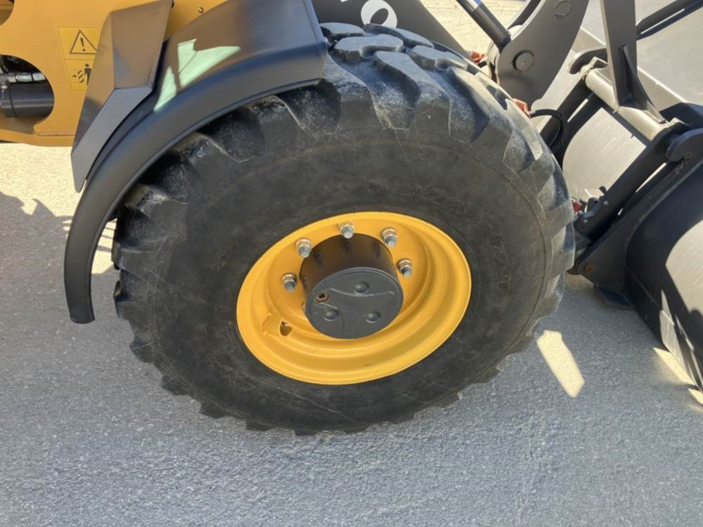 Mini carregadeira Volvo JL25H Electric: foto 11