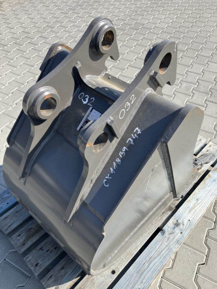 Volvo Tieflöffel mit Zähnen - Festanbau - Retroescavadeira: foto 2 Volvo Tieflöffel mit Zähnen - Festanbau - Retroescavadeira: foto 2