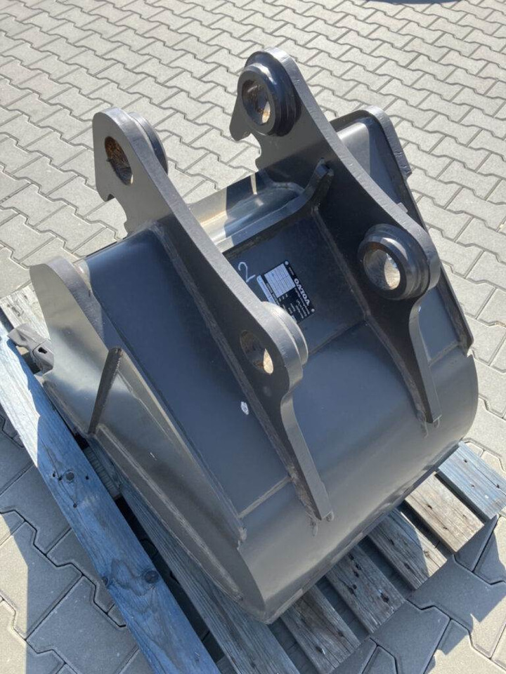Volvo Tieflöffel mit Zähnen - Festanbau - Retroescavadeira: foto 3 Volvo Tieflöffel mit Zähnen - Festanbau - Retroescavadeira: foto 3