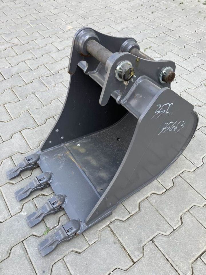 Volvo Tieflöffel mit Zähnen - Festanbau - Retroescavadeira: foto 1 Volvo Tieflöffel mit Zähnen - Festanbau - Retroescavadeira: foto 1