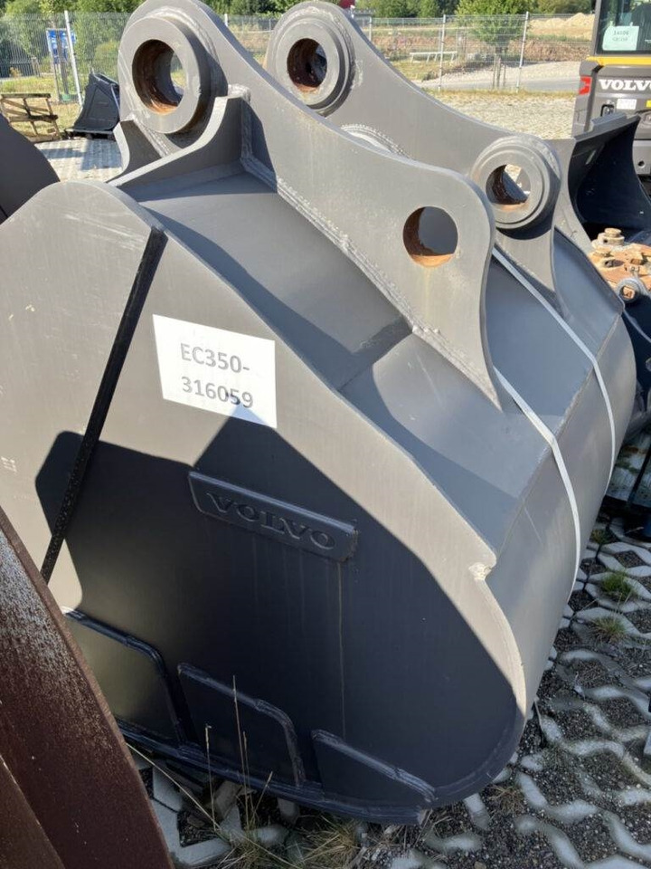 Volvo Tieflöffel mit Zähnen - Festanbau - Retroescavadeira: foto 2 Volvo Tieflöffel mit Zähnen - Festanbau - Retroescavadeira: foto 2