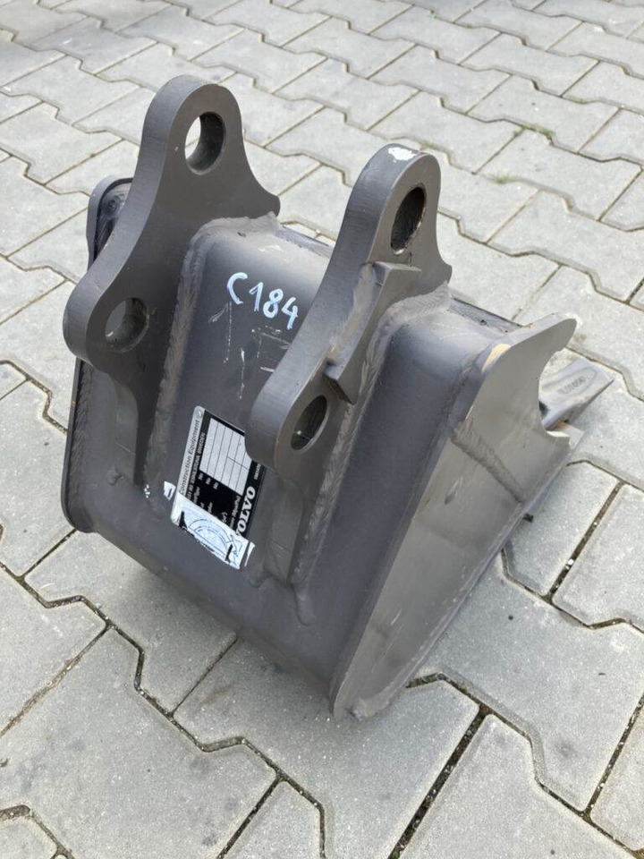 Volvo Tieflöffel mit Zähnen - Festanbau - Retroescavadeira: foto 2 Volvo Tieflöffel mit Zähnen - Festanbau - Retroescavadeira: foto 2
