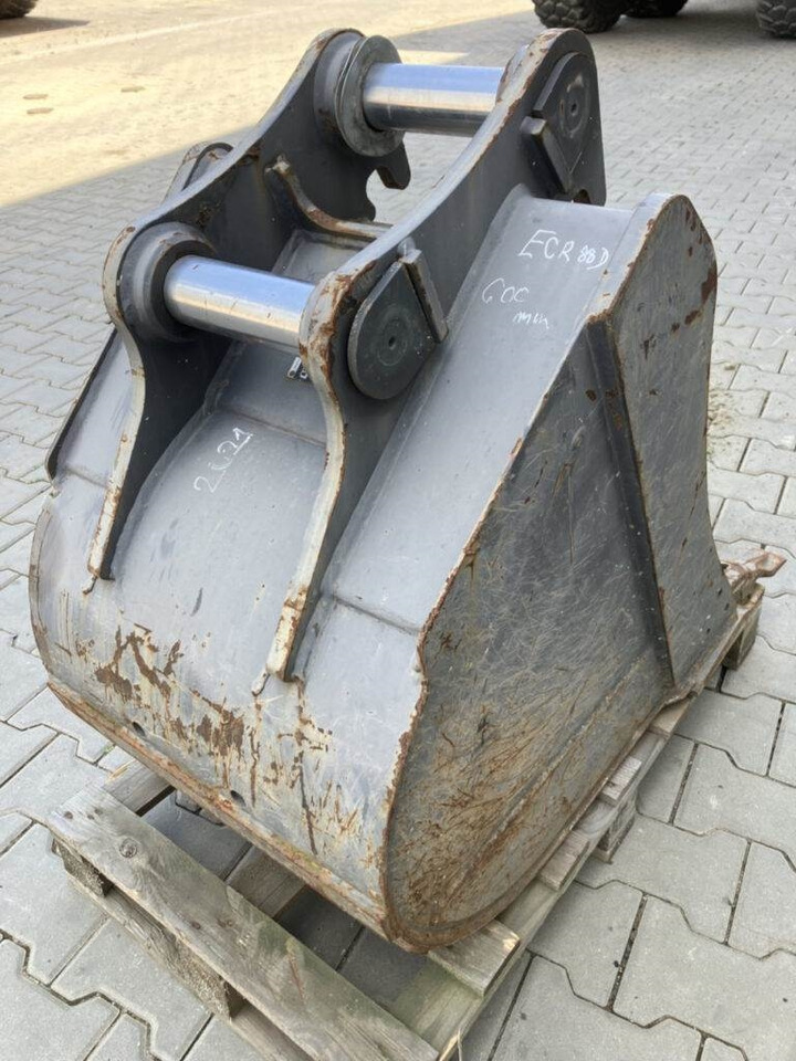 Volvo Tieflöffel mit Zähnen - Retroescavadeira: foto 2 Volvo Tieflöffel mit Zähnen - Retroescavadeira: foto 2