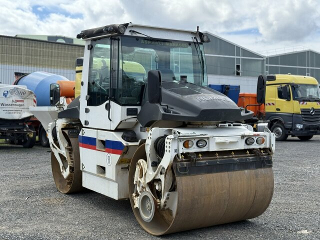 BOMAG BW 174 AP-4 AM Walze 12 Ton *Vibrator *Streuer - Rolo: foto 1 BOMAG BW 174 AP-4 AM Walze 12 Ton *Vibrator *Streuer - Rolo: foto 1