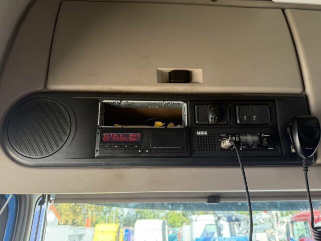 DAF XF 480 Pritsche Kran Plafinger 21000L - Camião de caixa aberta/ Plataforma, Caminhão grua: foto 3 DAF XF 480 Pritsche Kran Plafinger 21000L - Camião de caixa aberta/ Plataforma, Caminhão grua: foto 3