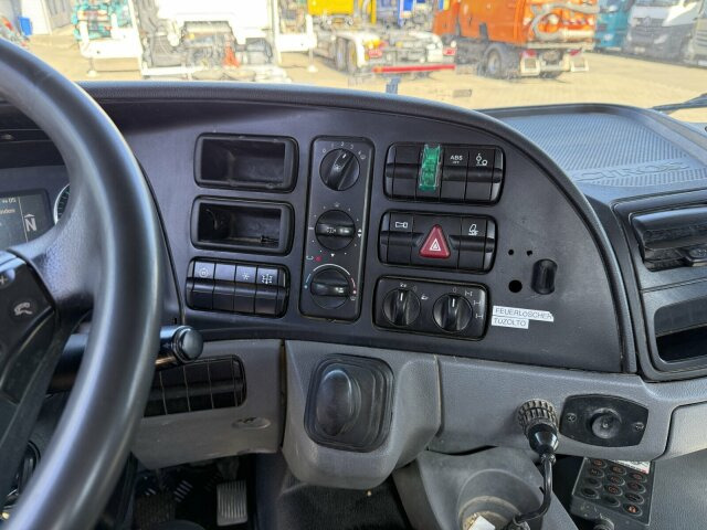 HTM 1004 3 Achse Betonmischer Auflieger - Semi-reboque betoneira: foto 4 HTM 1004 3 Achse Betonmischer Auflieger - Semi-reboque betoneira: foto 4