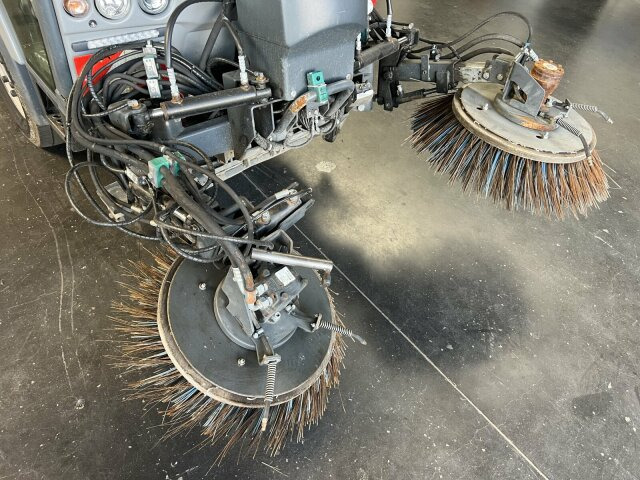 Hako Citymaster CM 2200 Kehrmaschine 2 m³ - Varredora urbana: foto 2 Hako Citymaster CM 2200 Kehrmaschine 2 m³ - Varredora urbana: foto 2