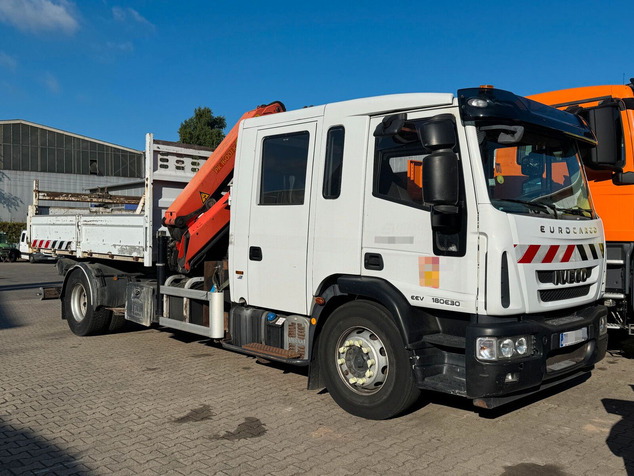Iveco ML180E 4x2 DOKA Euro 5 Kipper Kran PK16001K-B - Caminhão grua: foto 1 Iveco ML180E 4x2 DOKA Euro 5 Kipper Kran PK16001K-B - Caminhão grua: foto 1