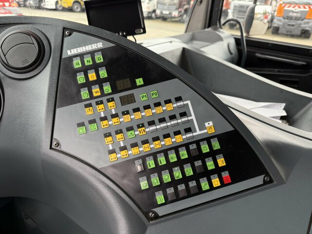 Liebherr LTM 1070-4.2 Autokran mit Spitze *TOP Zustand - Grua todo o terreno: foto 4 Liebherr LTM 1070-4.2 Autokran mit Spitze *TOP Zustand - Grua todo o terreno: foto 4