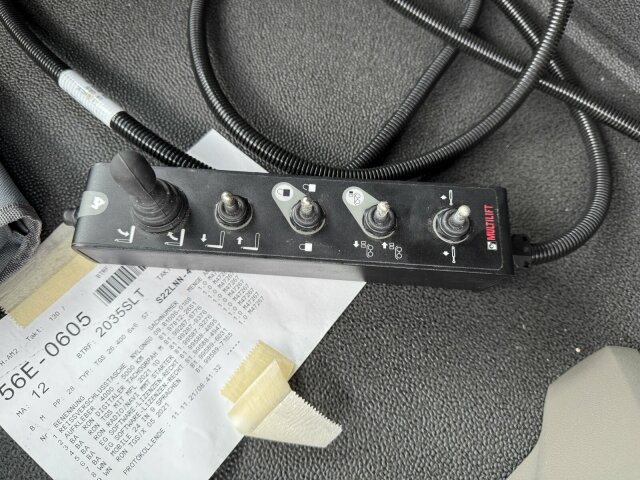 MAN TGS 26.400 6x6 Abrollkipper HIAB Optima 20S - Caminhão polibenne: foto 4 MAN TGS 26.400 6x6 Abrollkipper HIAB Optima 20S - Caminhão polibenne: foto 4