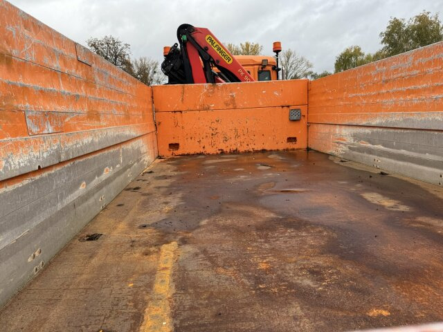 MAN TGS 28.400 6x4-4 Kipper Kran Palfinger PK9002 - Caminhão basculante, Caminhão grua: foto 2 MAN TGS 28.400 6x4-4 Kipper Kran Palfinger PK9002 - Caminhão basculante, Caminhão grua: foto 2