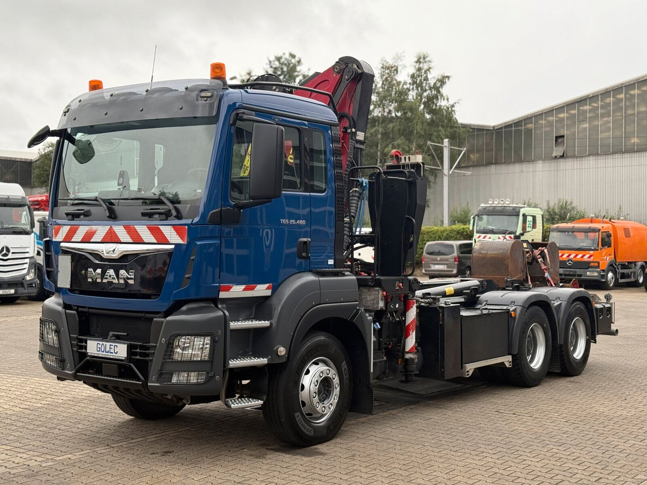 Locação de  MAN TGS 28.480 6x4 Abrollkipper Kran Greifer 4,63 T MAN TGS 28.480 6x4 Abrollkipper Kran Greifer 4,63 T: foto 6