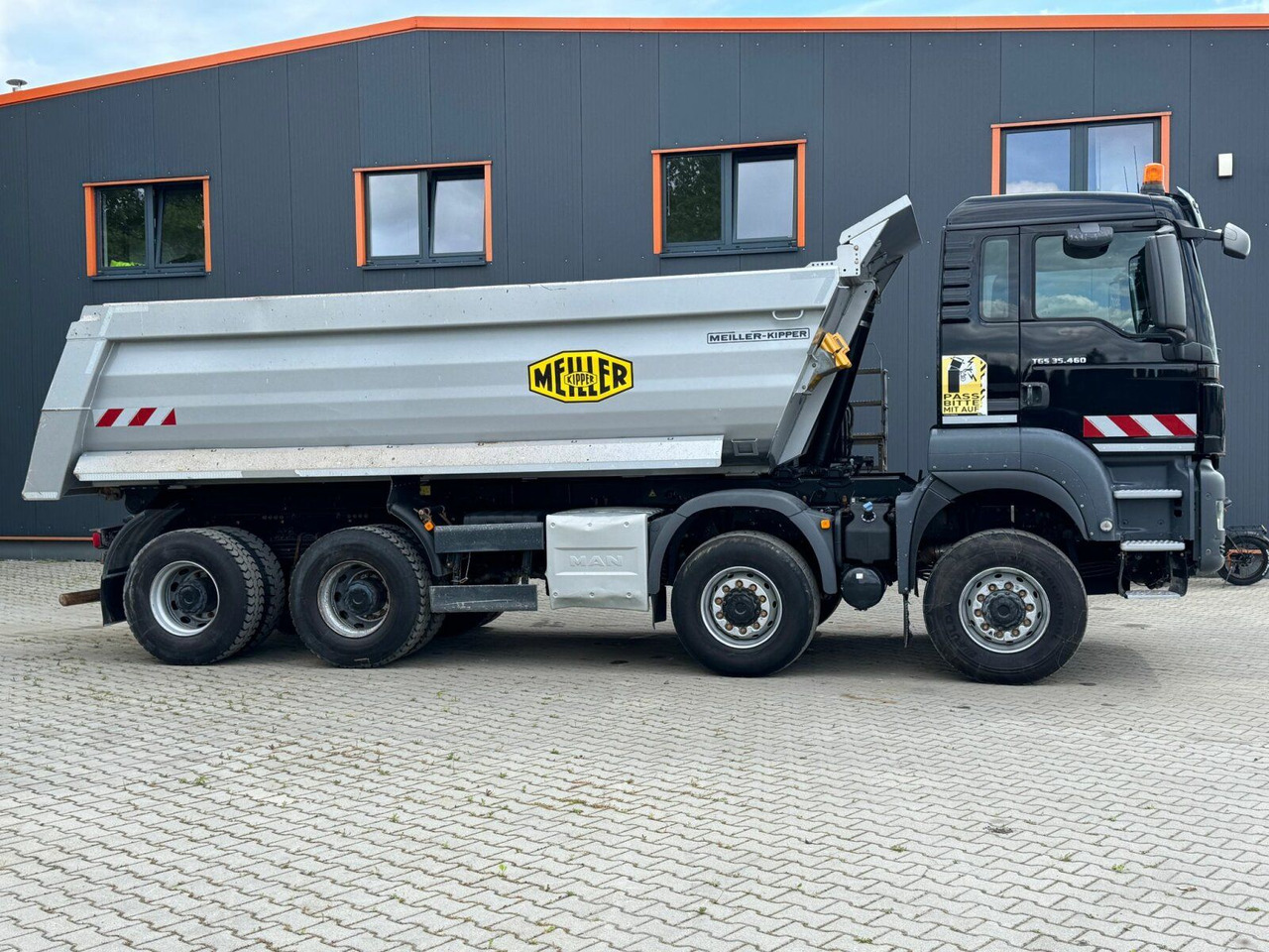 MAN TGS 35.460 8x6 BB Muldenkipper Meiller - Caminhão basculante: foto 4 MAN TGS 35.460 8x6 BB Muldenkipper Meiller - Caminhão basculante: foto 4