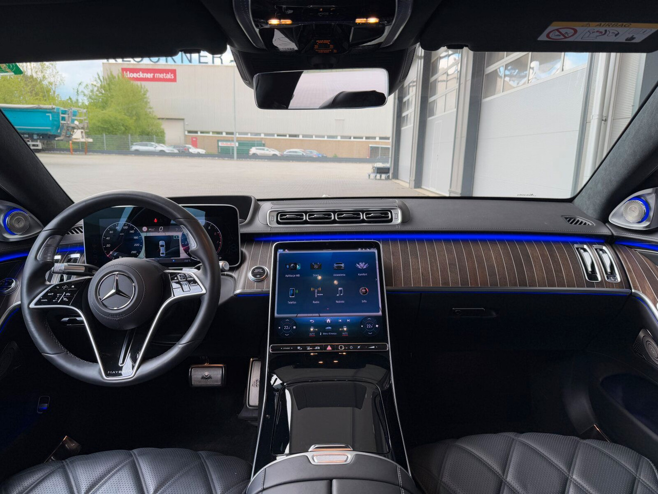 Sedã Maybach Mercedes Benz S680 Maybach V12 High-End -Paket: foto 15