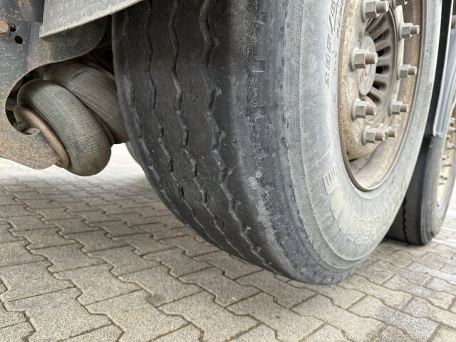 Meiller Anhänger TANDEM Dreiseitenkipper Liftachse - Reboque basculante: foto 4 Meiller Anhänger TANDEM Dreiseitenkipper Liftachse - Reboque basculante: foto 4