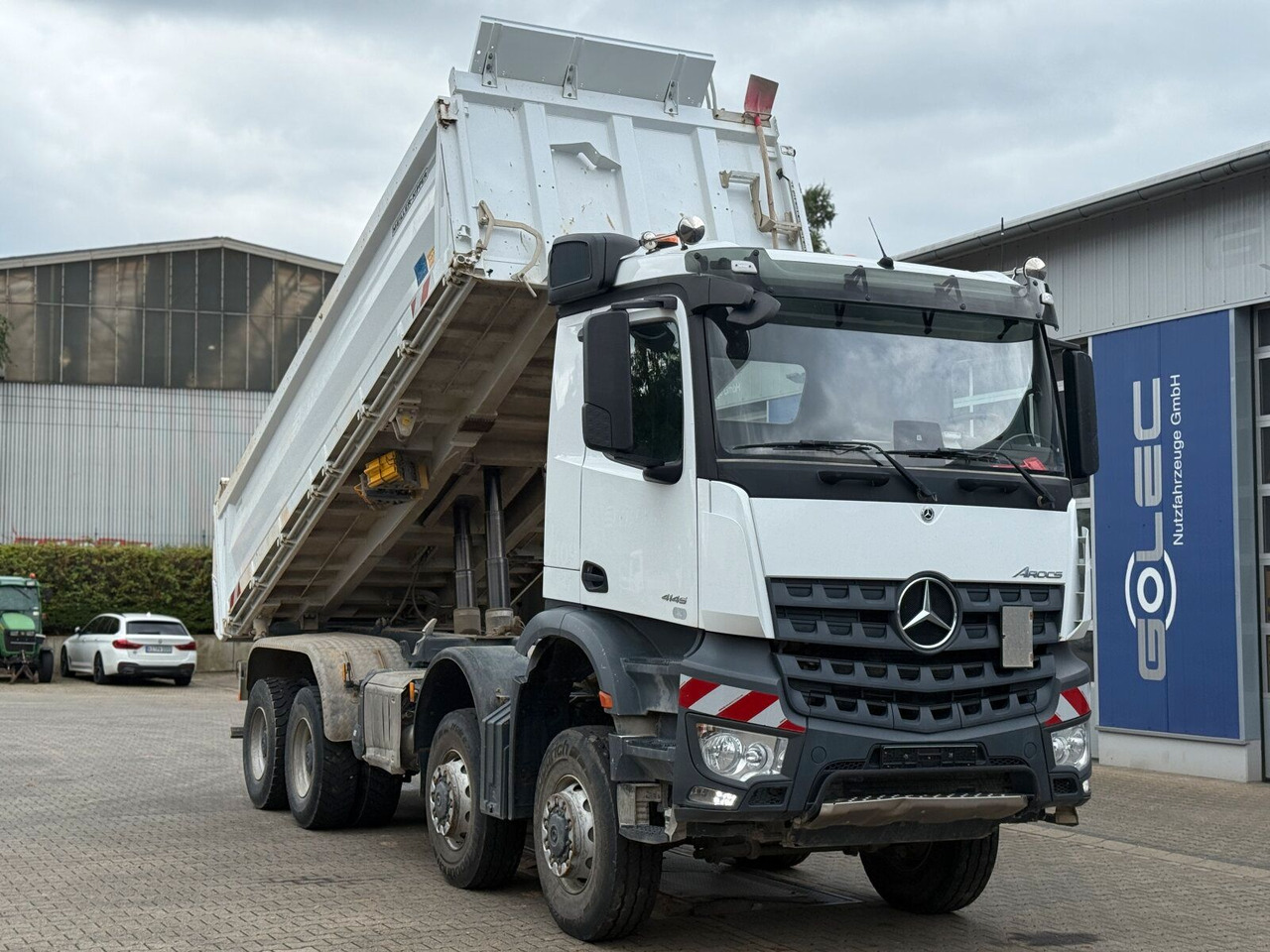 Mercedes-Benz 4145 8x8 Meiler Dreiseitenkipper Bordmatik - Caminhão basculante: foto 4 Mercedes-Benz 4145 8x8 Meiler Dreiseitenkipper Bordmatik - Caminhão basculante: foto 4
