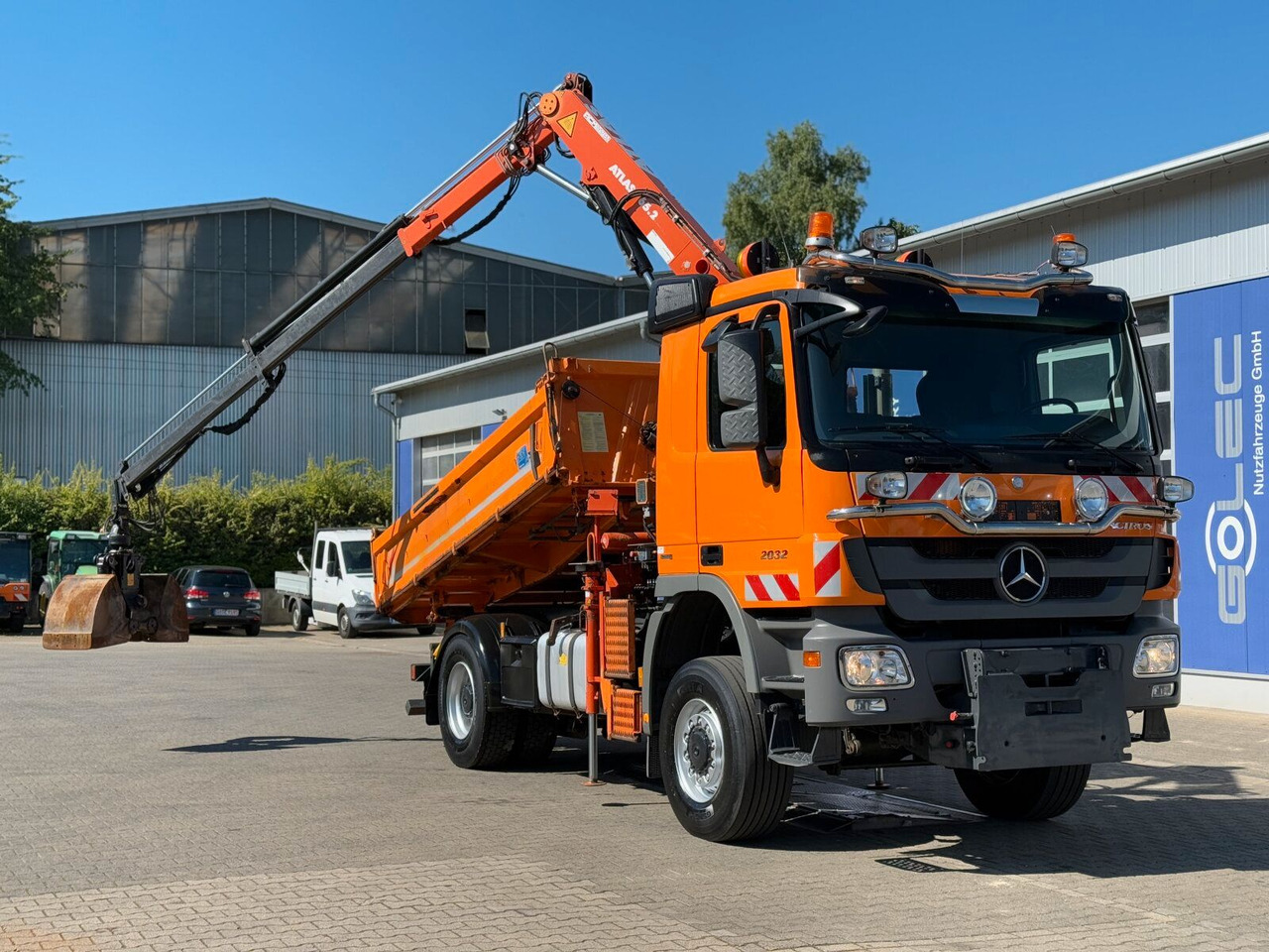 Mercedes-Benz ACTROS 2044 4x4 Kipper Kran ATLAS 65.2 A2L - Caminhão basculante, Caminhão grua: foto 2 Mercedes-Benz ACTROS 2044 4x4 Kipper Kran ATLAS 65.2 A2L - Caminhão basculante, Caminhão grua: foto 2