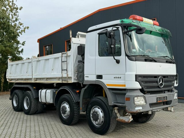 Mercedes-Benz ACTROS 4144 8x8 EURO4 DSK Meiller - Caminhão basculante: foto 1 Mercedes-Benz ACTROS 4144 8x8 EURO4 DSK Meiller - Caminhão basculante: foto 1