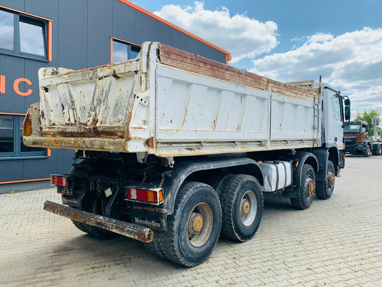 Mercedes-Benz ACTROS 4144 8x8 EURO4 DSK Meiller - Caminhão basculante: foto 3 Mercedes-Benz ACTROS 4144 8x8 EURO4 DSK Meiller - Caminhão basculante: foto 3