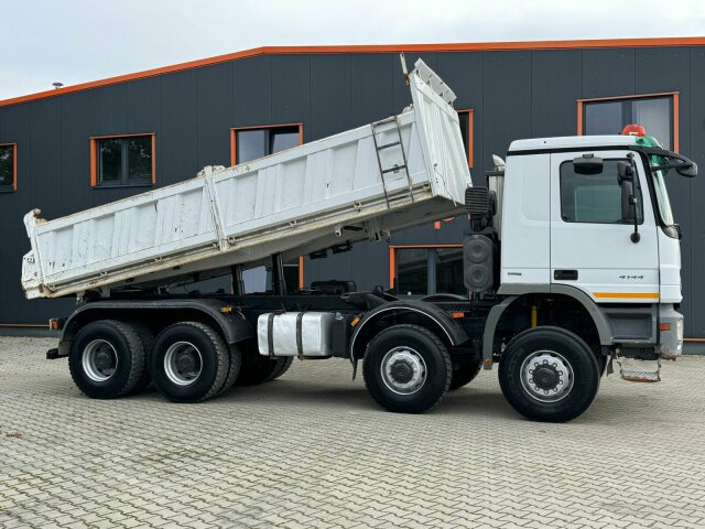 Mercedes-Benz ACTROS 4144 8x8 EURO4 DSK Meiller - Caminhão basculante: foto 2 Mercedes-Benz ACTROS 4144 8x8 EURO4 DSK Meiller - Caminhão basculante: foto 2