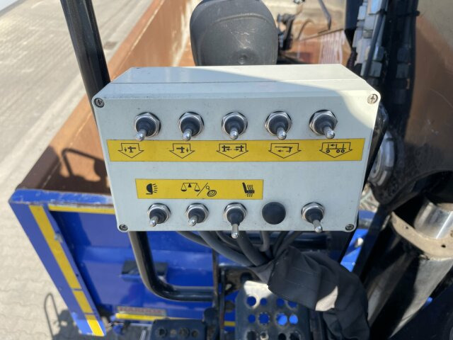 Mercedes-Benz AROCS 2536 6x2*4 Kipper Kran HIAB - Caminhão basculante, Caminhão grua: foto 4 Mercedes-Benz AROCS 2536 6x2*4 Kipper Kran HIAB - Caminhão basculante, Caminhão grua: foto 4