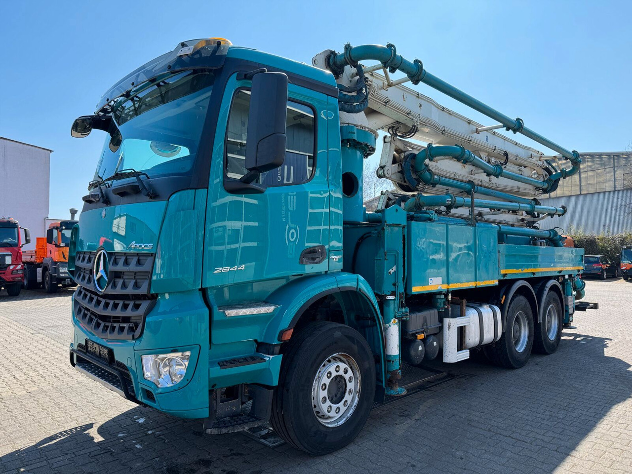 Mercedes-Benz AROCS 2844 6x4 Euro 6 Betonpumpe SERMAC 5Z33 - Autobomba de betão: foto 2 Mercedes-Benz AROCS 2844 6x4 Euro 6 Betonpumpe SERMAC 5Z33 - Autobomba de betão: foto 2