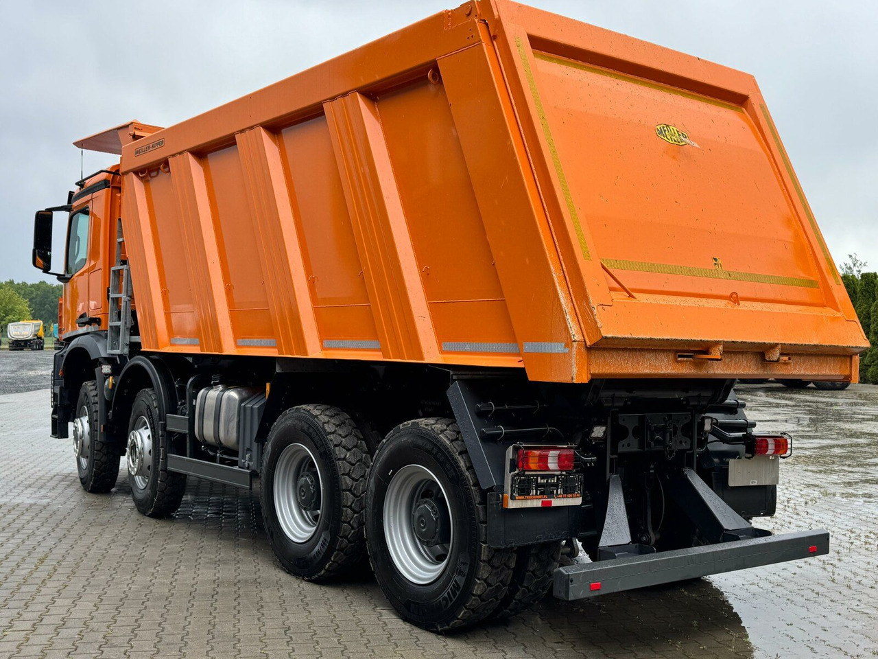 Mercedes-Benz AROCS 4851 8x6 Euro 6 Gesteinkipper MEILLER - Caminhão basculante: foto 5 Mercedes-Benz AROCS 4851 8x6 Euro 6 Gesteinkipper MEILLER - Caminhão basculante: foto 5
