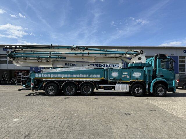 Autobetoneira com bomba Mercedes-Benz AROCS 5051 10x6 Euro 6 Betonpumpe SERMAC 6RZ56: foto 8 Autobetoneira com bomba Mercedes-Benz AROCS 5051 10x6 Euro 6 Betonpumpe SERMAC 6RZ56: foto 8