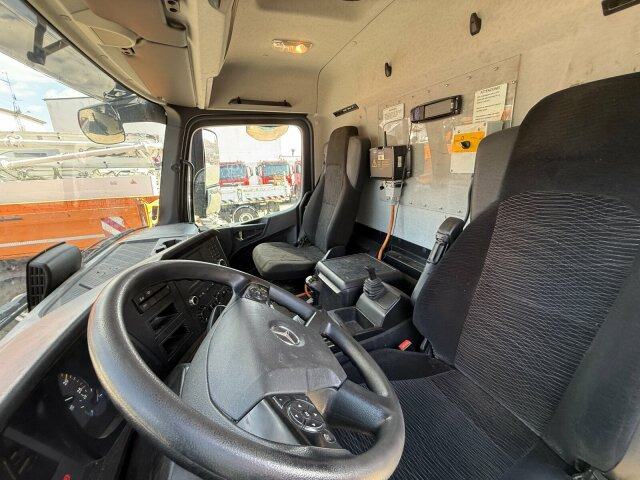 Autobetoneira com bomba Mercedes-Benz AROCS 5051 10x6 Euro 6 Betonpumpe SERMAC 6RZ56: foto 14 Autobetoneira com bomba Mercedes-Benz AROCS 5051 10x6 Euro 6 Betonpumpe SERMAC 6RZ56: foto 14