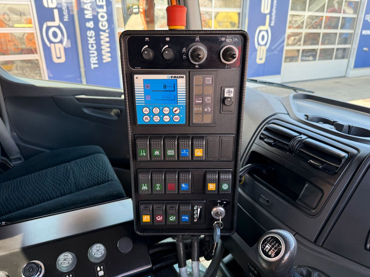 Varredora urbana Mercedes-Benz ATEGO 1323 4x2 Kehrmaschine FAUN Viajet 6R/H: foto 18