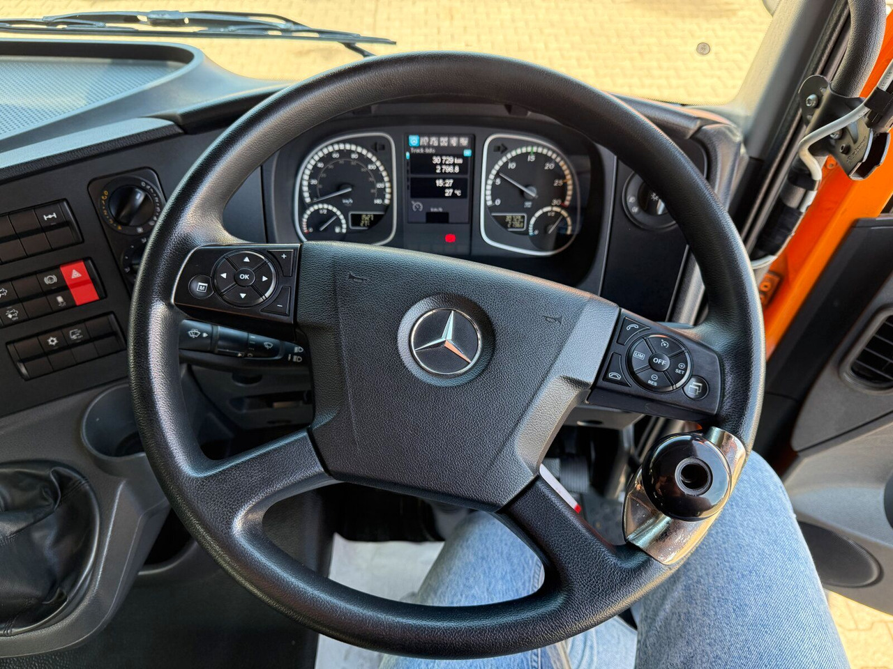 Varredora urbana Mercedes-Benz ATEGO 1323 4x2 Kehrmaschine FAUN Viajet 6R/H: foto 15