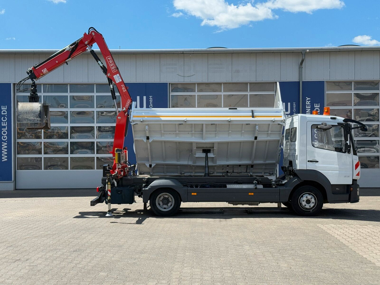 Mercedes-Benz ATEGO 818 4x2 Euro 6 Kipper Kran FASSI F65B.0.22 - Furgão basculante: foto 4 Mercedes-Benz ATEGO 818 4x2 Euro 6 Kipper Kran FASSI F65B.0.22 - Furgão basculante: foto 4