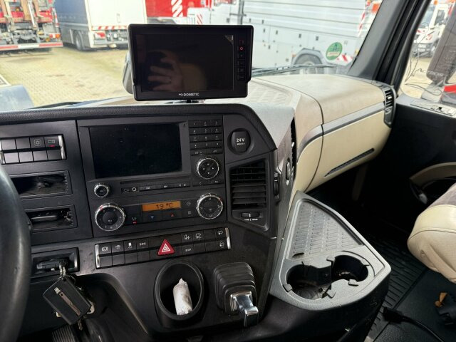 Mercedes-Benz Actros 4x2 Pritsche Plane Laderampe + Anhänger - Caminhão com lona: foto 3 Mercedes-Benz Actros 4x2 Pritsche Plane Laderampe + Anhänger - Caminhão com lona: foto 3