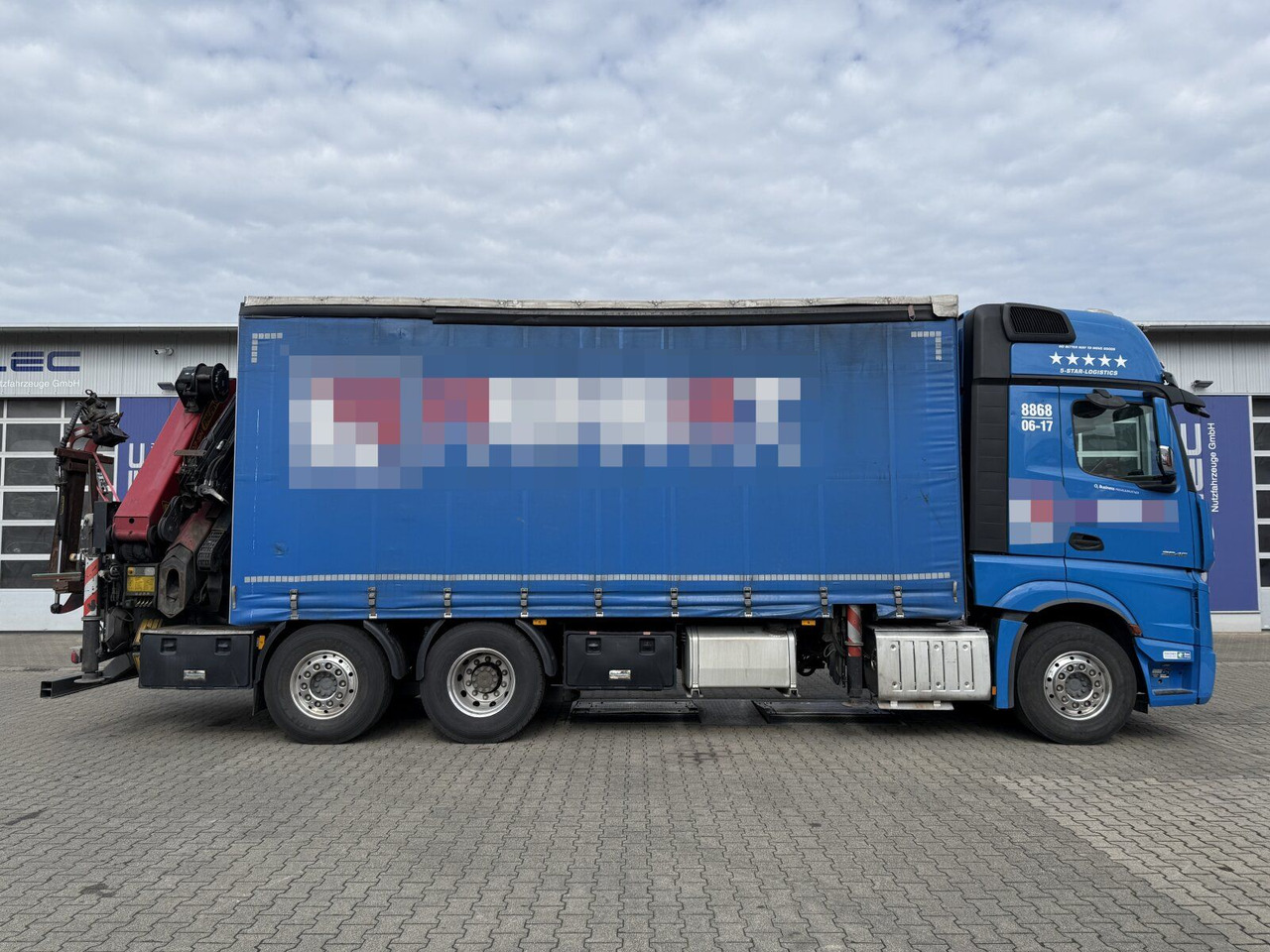 Mercedes-Benz Actros 6x2 Pritsche Kran Palfinger PK34002 + JIB - Caminhão com lona, Caminhão grua: foto 2 Mercedes-Benz Actros 6x2 Pritsche Kran Palfinger PK34002 + JIB - Caminhão com lona, Caminhão grua: foto 2