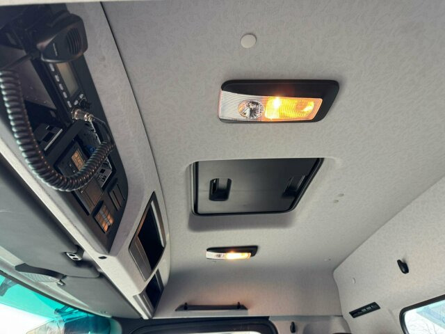 Mercedes-Benz Arocs 3351 6x6 Kipper Bordmatic Meiller - Caminhão basculante: foto 4 Mercedes-Benz Arocs 3351 6x6 Kipper Bordmatic Meiller - Caminhão basculante: foto 4