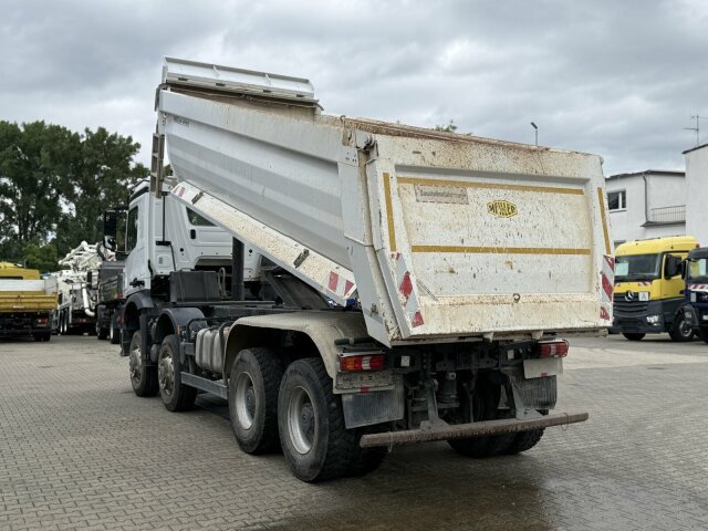 Mercedes-Benz Arocs 4145 8x8 Muldenkipper MEILLER - Caminhão basculante: foto 3 Mercedes-Benz Arocs 4145 8x8 Muldenkipper MEILLER - Caminhão basculante: foto 3