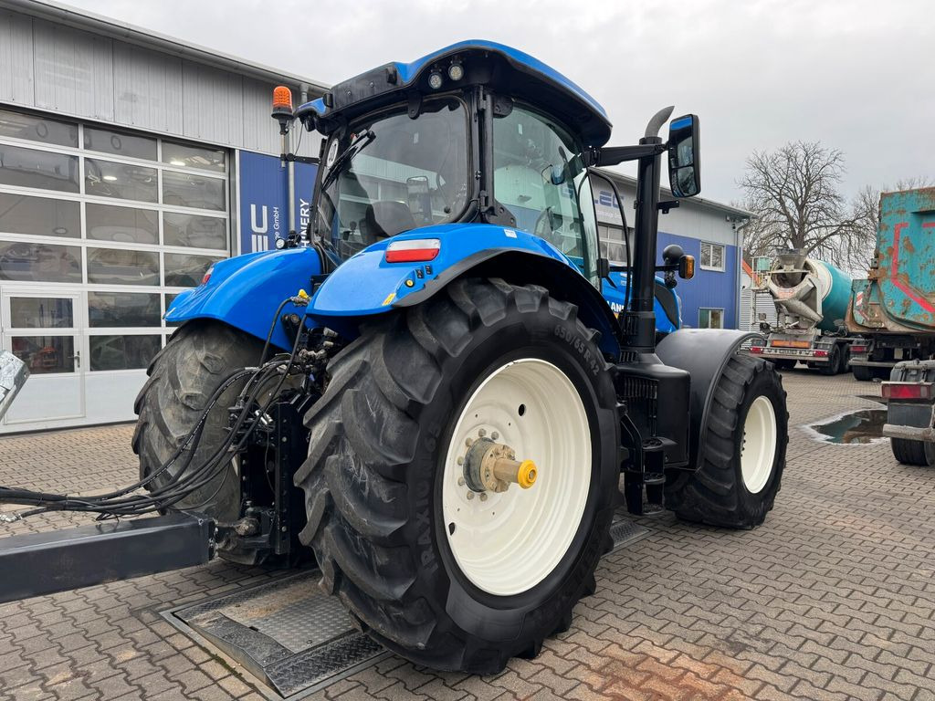 New Holland T7.230 AC 4x4 Autocommand Traktor 216 PS *Kipper - Trator: foto 4 New Holland T7.230 AC 4x4 Autocommand Traktor 216 PS *Kipper - Trator: foto 4