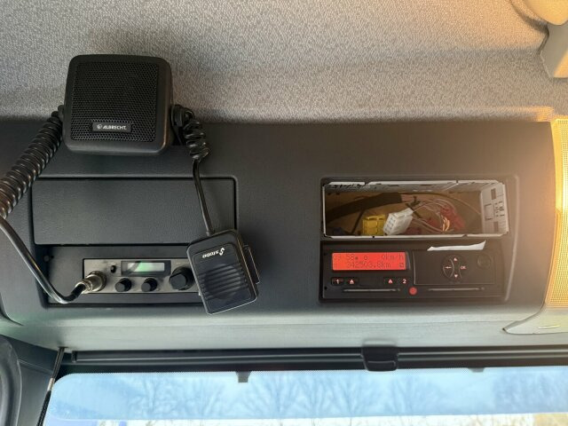 MAN TGS 18.440 4x4H Eur 5 Sattelzugmaschine - Tractor: foto 2 MAN TGS 18.440 4x4H Eur 5 Sattelzugmaschine - Tractor: foto 2