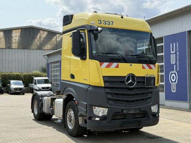 Mercedes-Benz ACTROS 1846 4x4 HAD Eur 6 Kipphydraulik Retarder - Tractor: foto 1 Mercedes-Benz ACTROS 1846 4x4 HAD Eur 6 Kipphydraulik Retarder - Tractor: foto 1