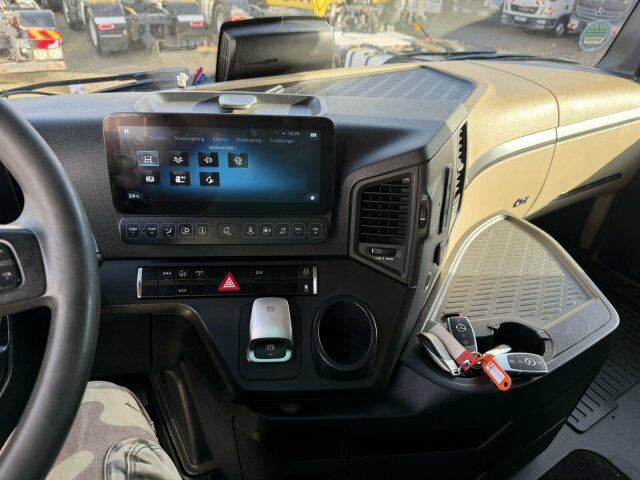 Mercedes-Benz ACTROS 1846 4x4 HAD Euro 6 Kipphydraulik - Tractor: foto 3 Mercedes-Benz ACTROS 1846 4x4 HAD Euro 6 Kipphydraulik - Tractor: foto 3