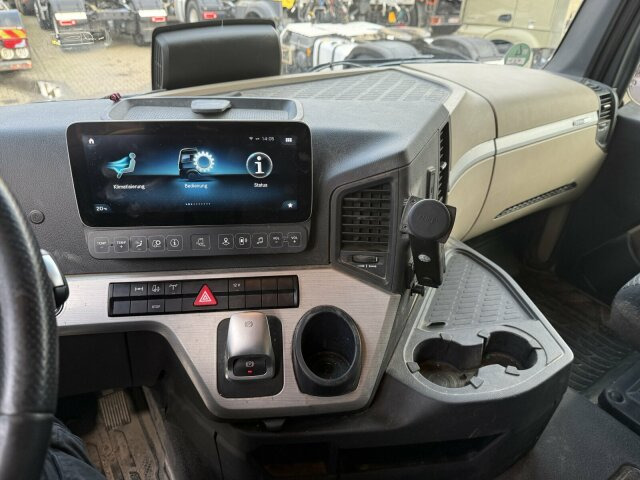 Mercedes-Benz ACTROS 1846 4x4 HAD Euro 6 Kipphydraulik - Tractor: foto 3 Mercedes-Benz ACTROS 1846 4x4 HAD Euro 6 Kipphydraulik - Tractor: foto 3