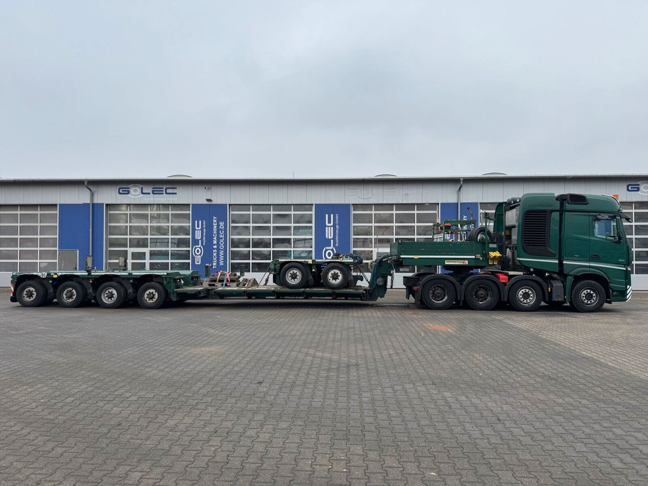 Mercedes-Benz ACTROS 4163 8x4 Schwerlast +Tieflader 4+2 *83 T - Tractor: foto 4 Mercedes-Benz ACTROS 4163 8x4 Schwerlast +Tieflader 4+2 *83 T - Tractor: foto 4