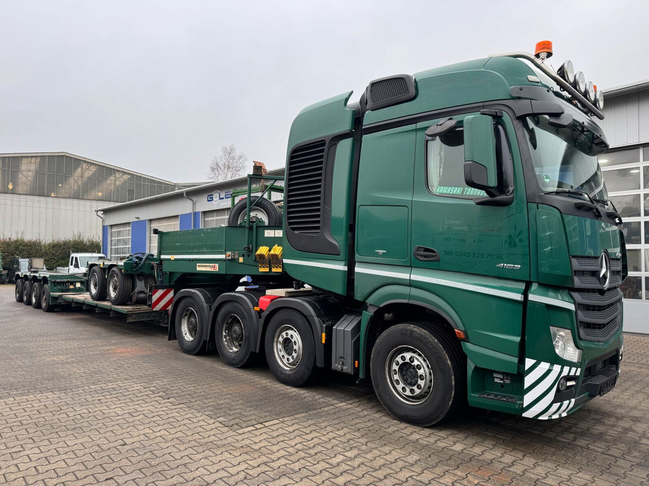 Tractor Mercedes-Benz ACTROS 4163 8x4 Schwerlast +Tieflader 4+2 *83 T: foto 1