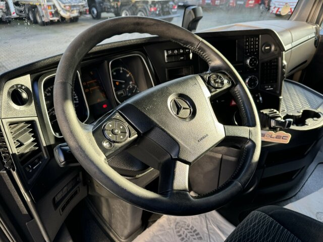 Mercedes-Benz Actros 1845 SZM 4x2 Streamspace *Retarder - Tractor: foto 3 Mercedes-Benz Actros 1845 SZM 4x2 Streamspace *Retarder - Tractor: foto 3